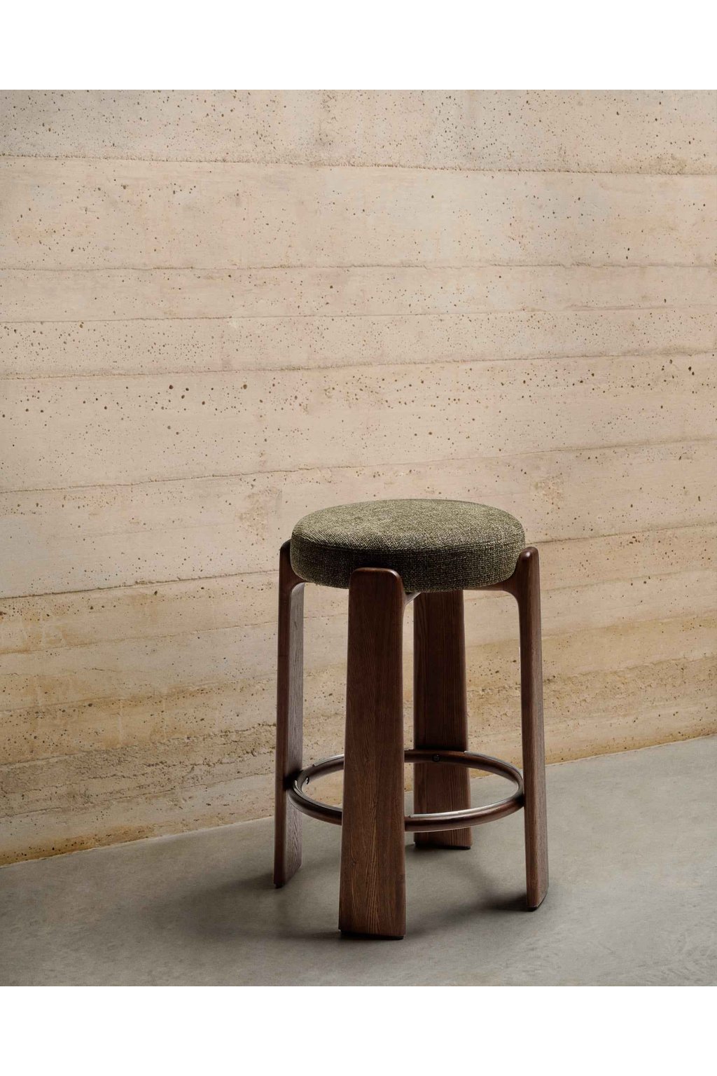 Granite 75 Walnut Barová Stolička 11 Granite 75 Walnut Barová Stolička – Obrázok 11