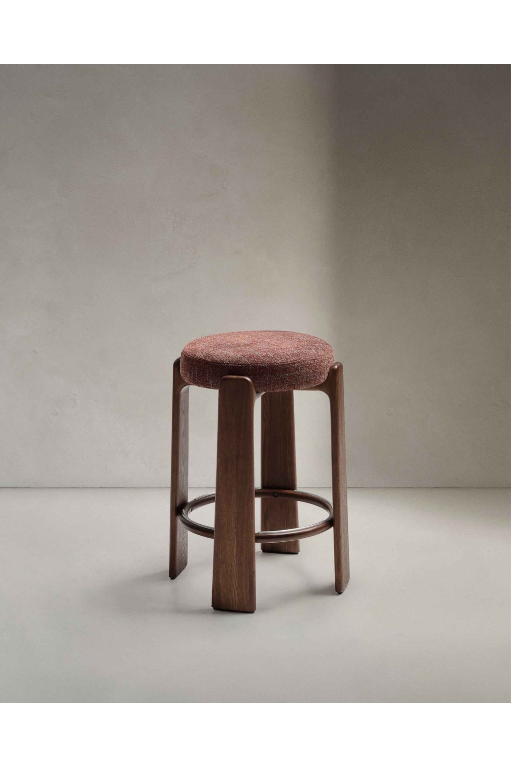 Granite 75 Walnut Barová Stolička 7 Granite 75 Walnut Barová Stolička – Obrázok 7