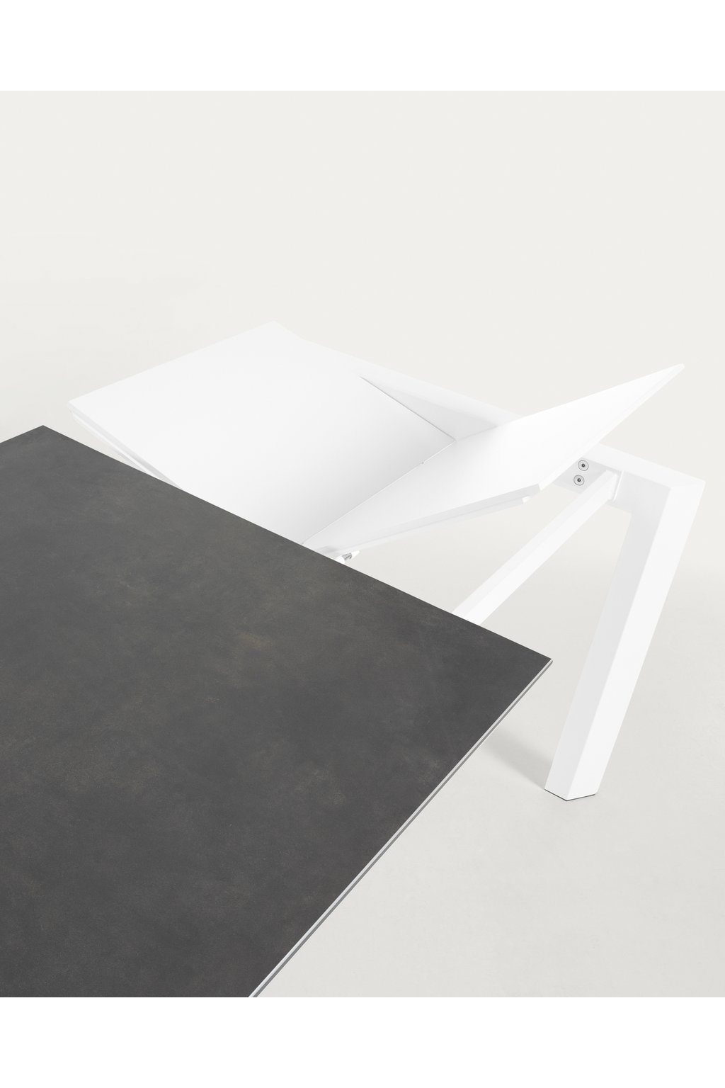 Axis Porcelain White Rozkladací Jedálenský Stôl 20 Axis Porcelain White Rozkladací Jedálenský Stôl – Obrázok 20