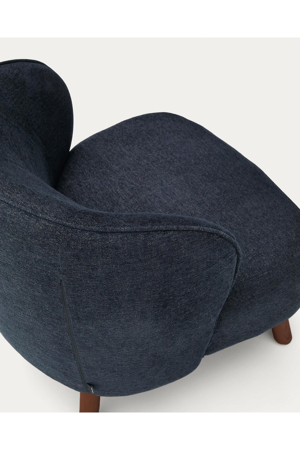 Ulit Chenille Walnut Kreslo 5 Ulit Chenille Walnut Kreslo – Obrázok 5